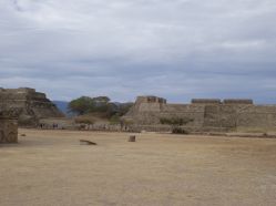 249-077 Monte Alban.JPG