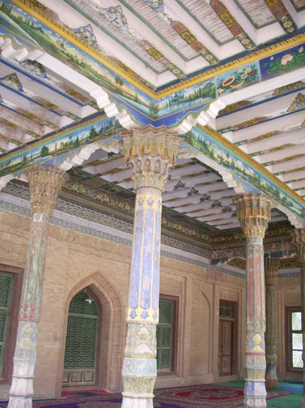 04 Kashgar -Mosque near the tomb of Abakh Khoja.jpg