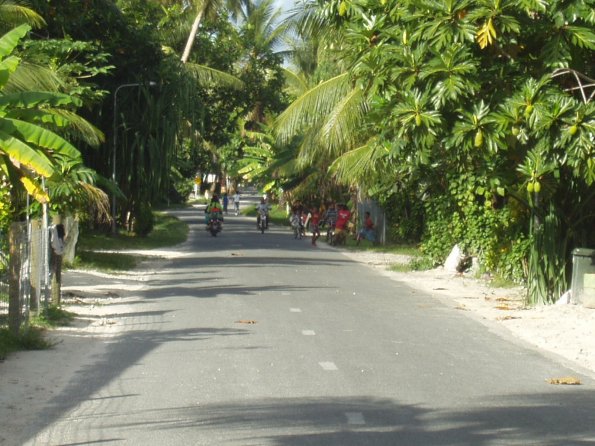 08 Main Road.JPG