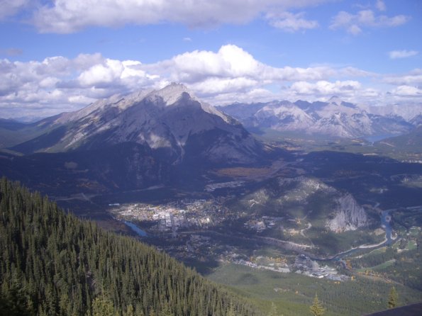 065 Banff from 2700M.JPG