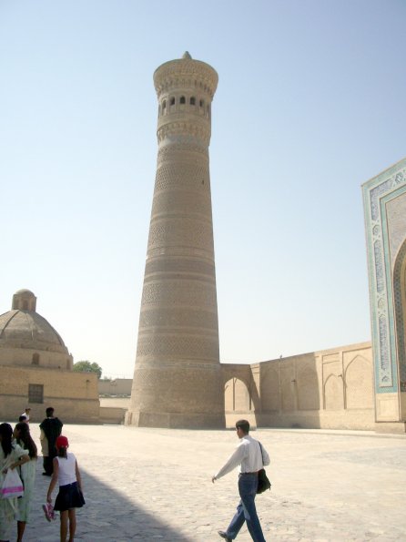 11 Kalyan Minaret - Tower of Death.jpg