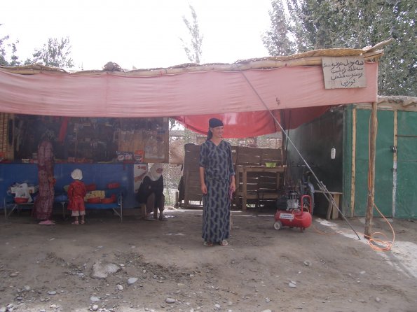 11 Roadside stall at Keriya.jpg