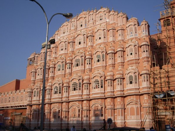 12 Jaipur - A palace for ladies to observe the dtreet.jpg