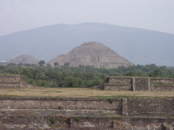 028 Chapultepec - Sun and Moon Temples.JPG