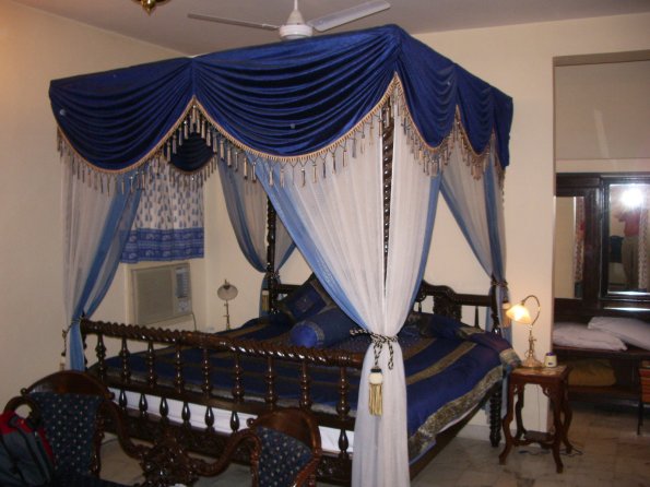 08 Jaipur - Our hotel room.jpg